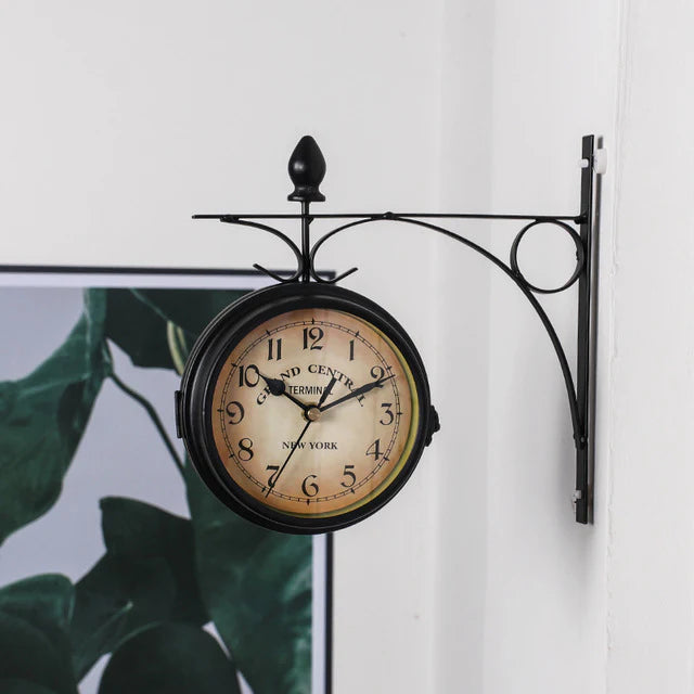 Horloge murale double face au design vintage