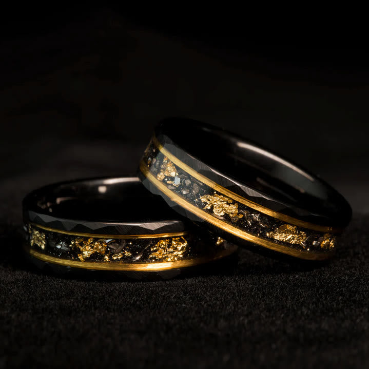 Anello in tungsteno con foglia d'oro e meteorite nero – Orione