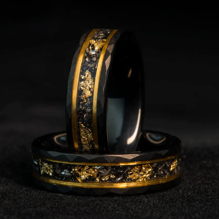 Anello in tungsteno con foglia d'oro e meteorite nero – Orione