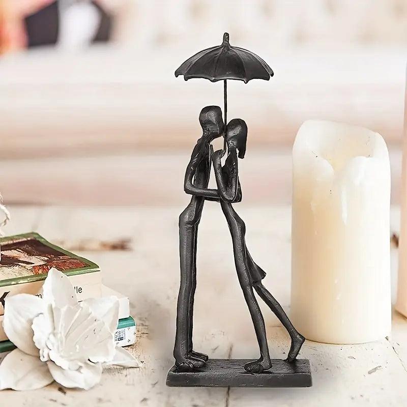 Elegante uccellini innamorati in metallo nero con statua di ombrello