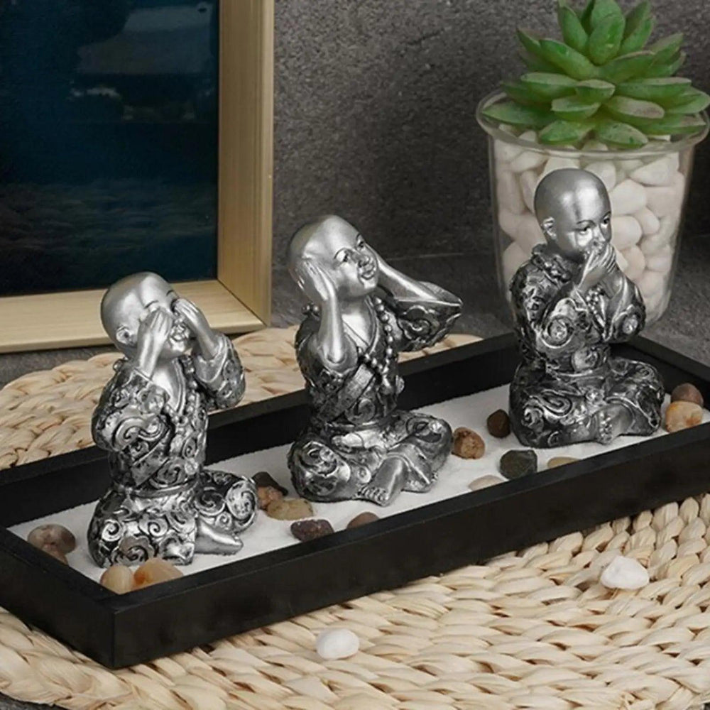 Drie Monnik Statua