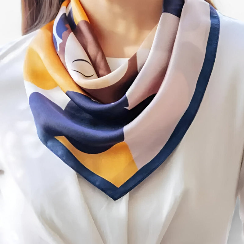 Satijnlook Vierkante Sjaal voor Vrouwen | Gedessineerde Nekmode