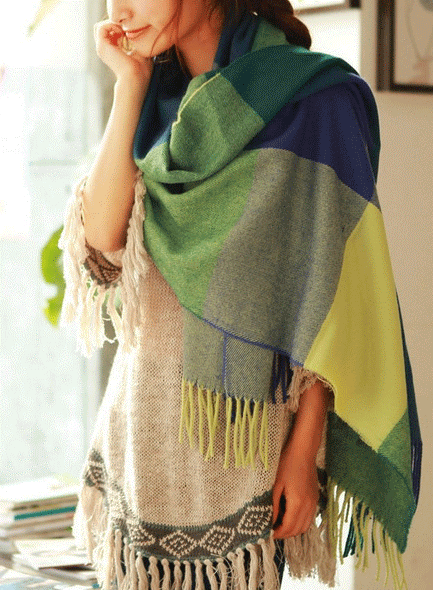 Sciarpa Autunnale Elegante | Calda Stola con Frange