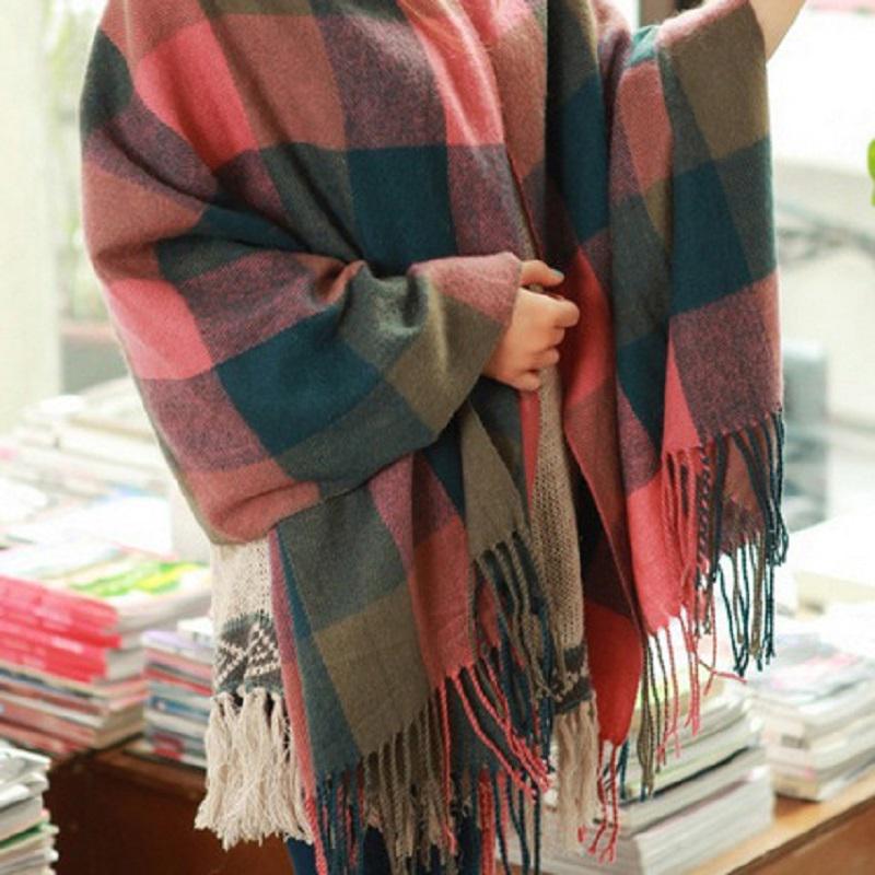 Sciarpa Autunnale Elegante | Calda Stola con Frange