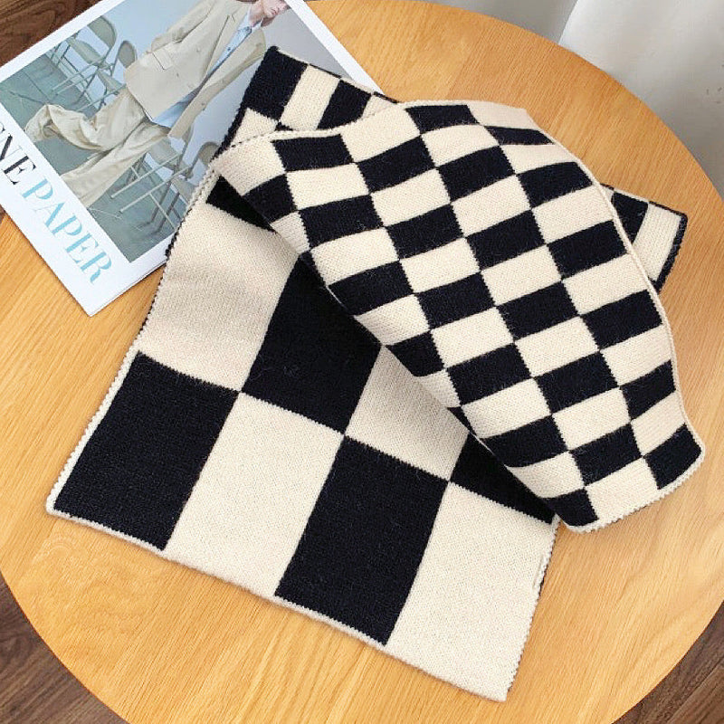 Plaid Knitted Scarf for Women | Two-Tone Checkered Cloth
