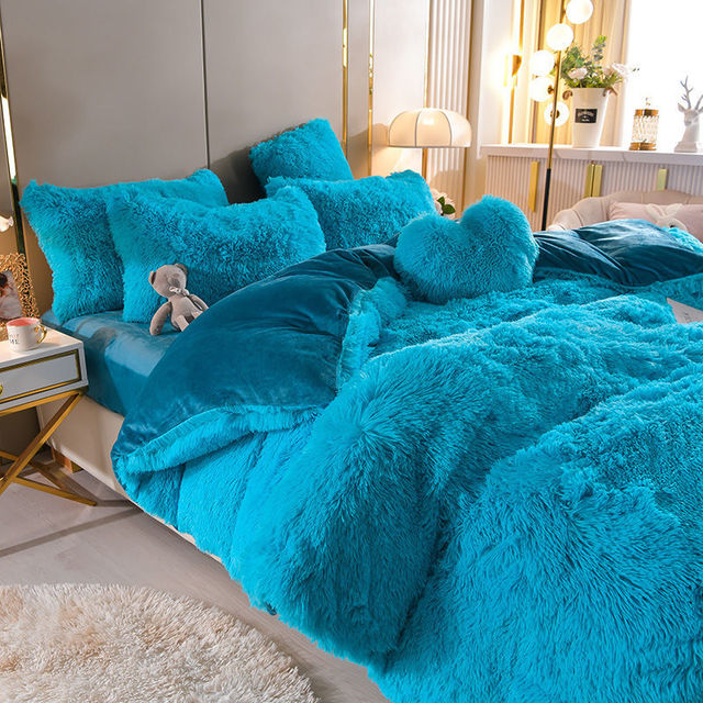 Pluchen dromen - 5 sets fleece beddengoed + hartkussen