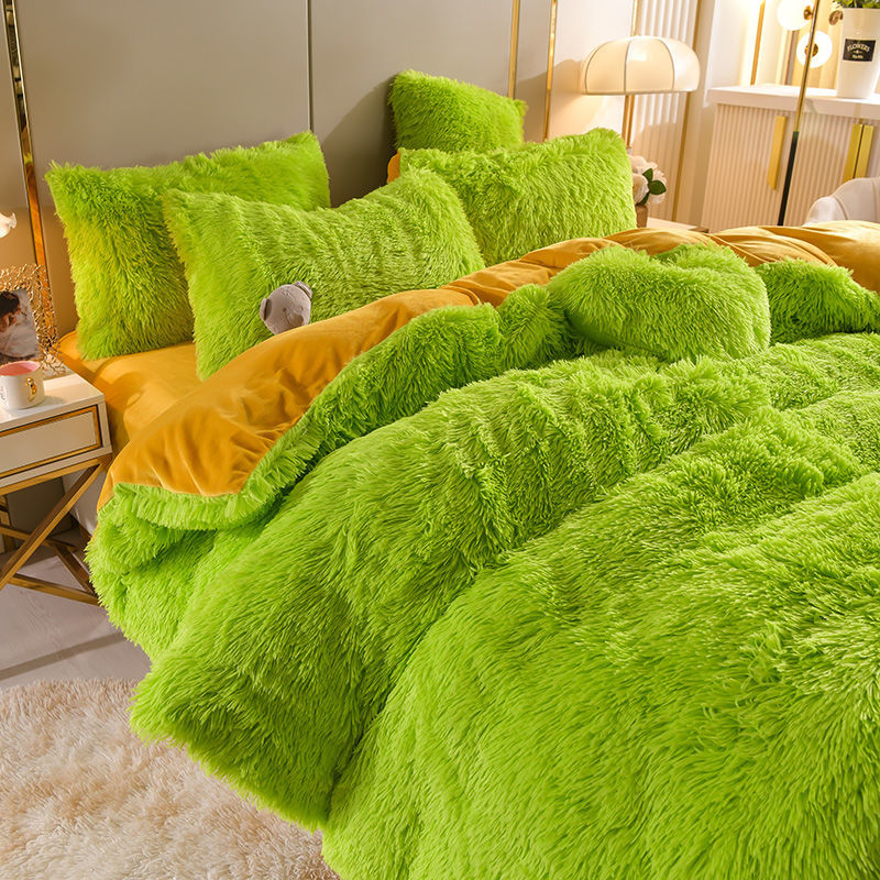 Pluchen dromen - 5 sets fleece beddengoed + hartkussen