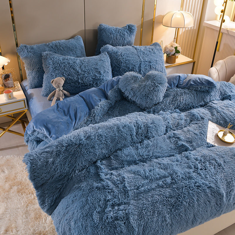 Pluchen dromen - 5 sets fleece beddengoed + hartkussen