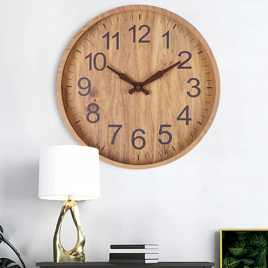 WoodAura – Horloge murale silencieuse en bois avec aspect naturel
