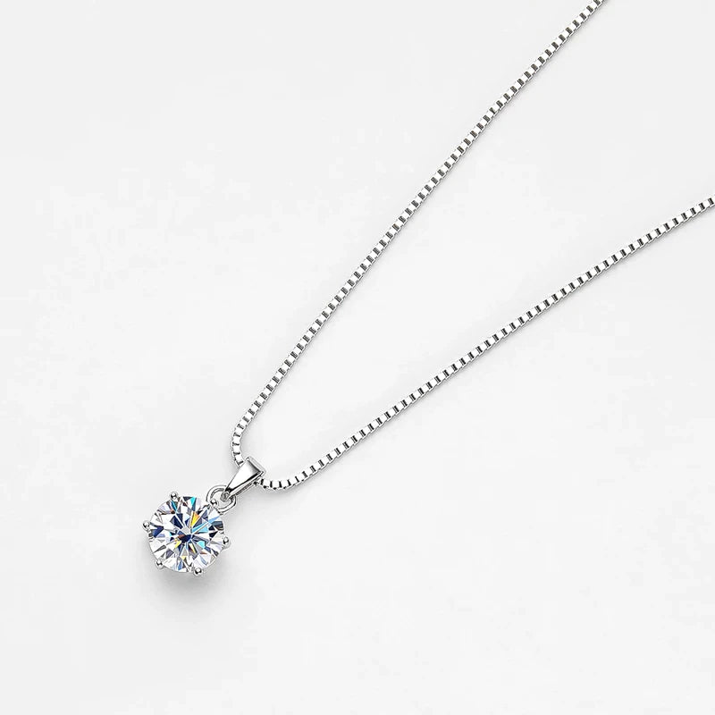 Collana Classica in Moissanite – Brilla come la Stella che Sei