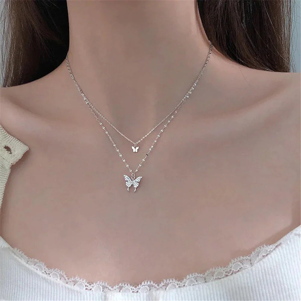 Set di Collane in Argento Raffinato con Farfalla Lucida
