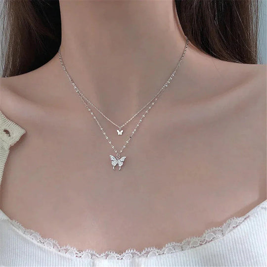Set di Collane in Argento Raffinato con Farfalla Lucida
