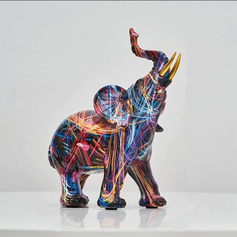 Sculpture d'éléphant colorée