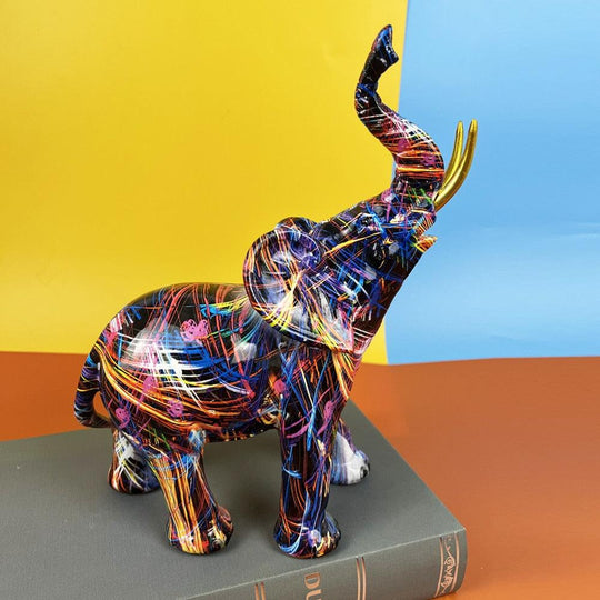 Sculpture d'éléphant colorée