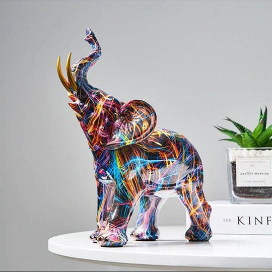 Sculpture d'éléphant colorée