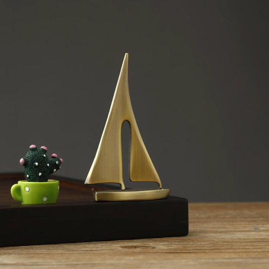 Creative Decorative Sailboat of Zinc Alloy - Modern Home Decoration for Living Room & Desktop
