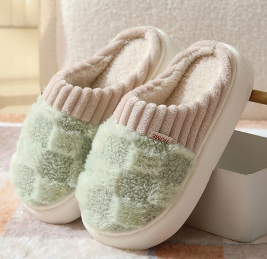Pantoufles unisex confortables | Design à carreaux