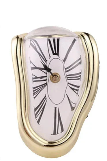 Orologio da fusione surrealista