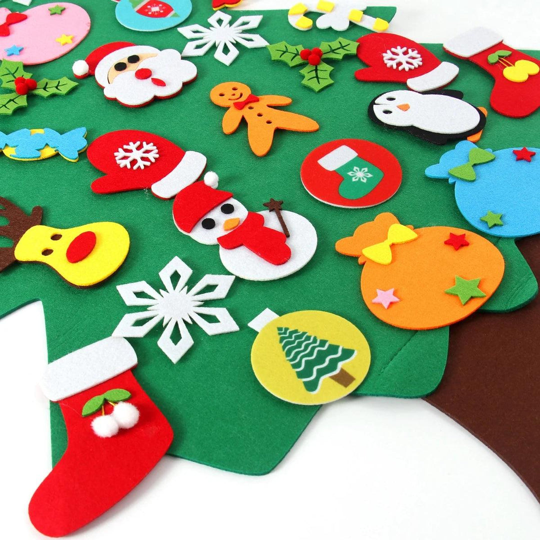 DIY Felt Christmas Tree with Lighting – Perfect Party Decoration