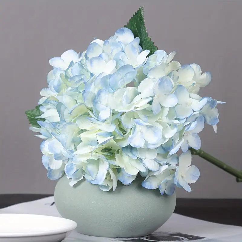 Mazzi di fiori di ortensia artificiale