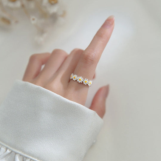 Anello di margherite – Un simbolo di nuovi inizi e gioia