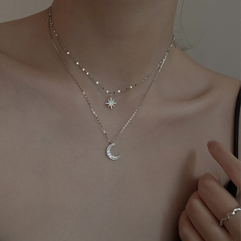 Doppia Luna – Collana Doppia in Argento con Luce della Luna