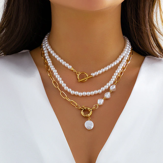 Collana a perle a strati – Strati di eleganza senza tempo