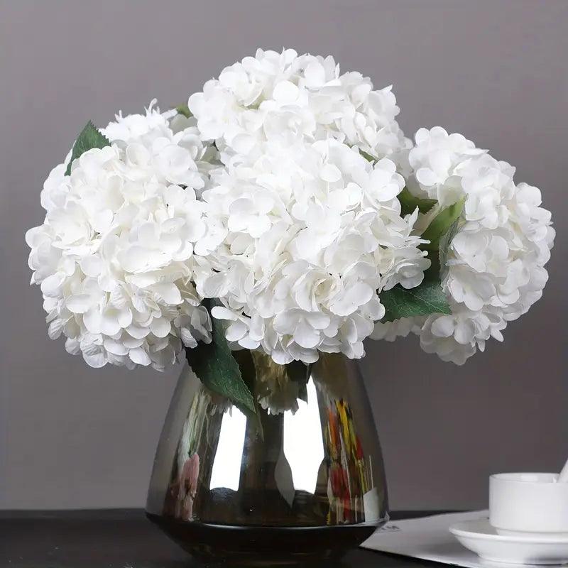 Mazzi di fiori di ortensia artificiale
