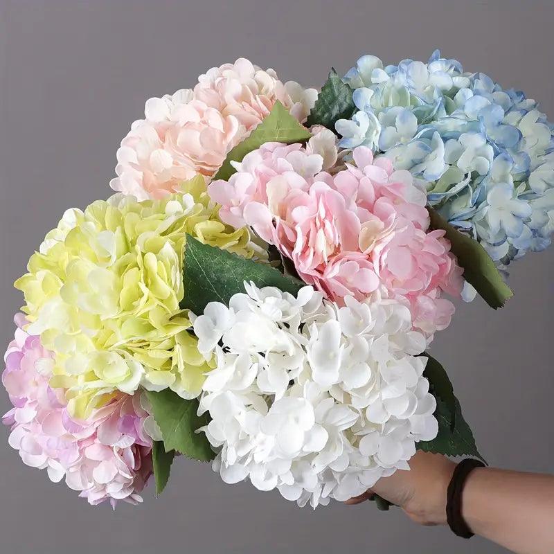 Mazzi di fiori di ortensia artificiale