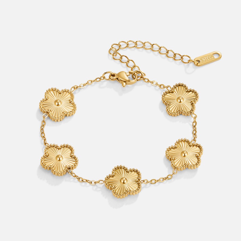 Golden lucky bracelet