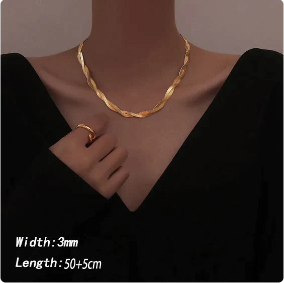 Twist necklace and bracelet