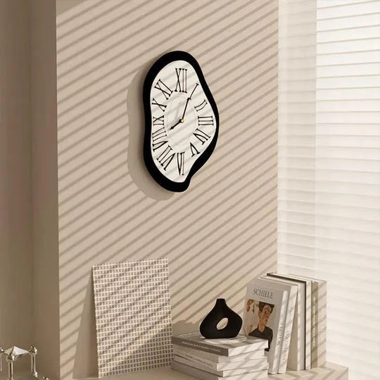 RomaClock – Horloge murale silencieuse avec chiffres romains