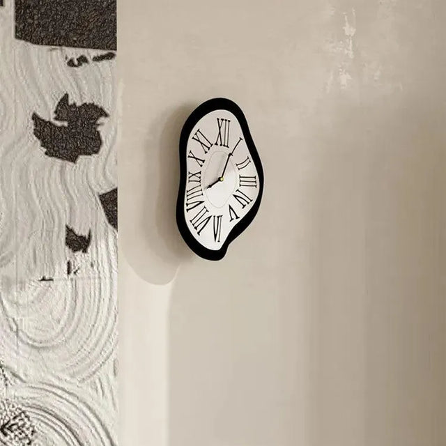 RomaClock – Horloge murale silencieuse avec chiffres romains