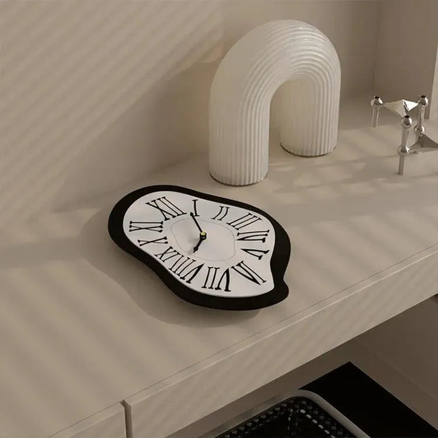 RomaClock – Horloge murale silencieuse avec chiffres romains