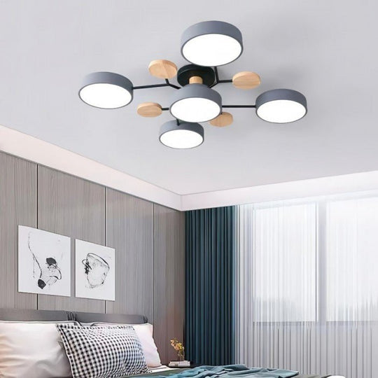 Scandinavian ceiling light – lightness in light form
