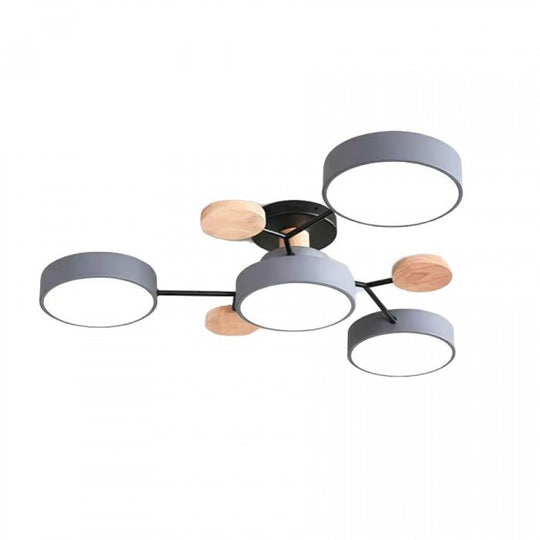 Scandinavian ceiling light – lightness in light form